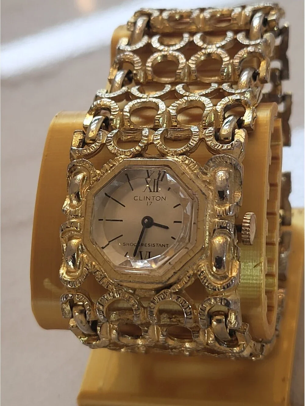 Vtg Clinton Womens Watch Goldtone Wide Bracelet Band Wind Up Works Great EUC 7